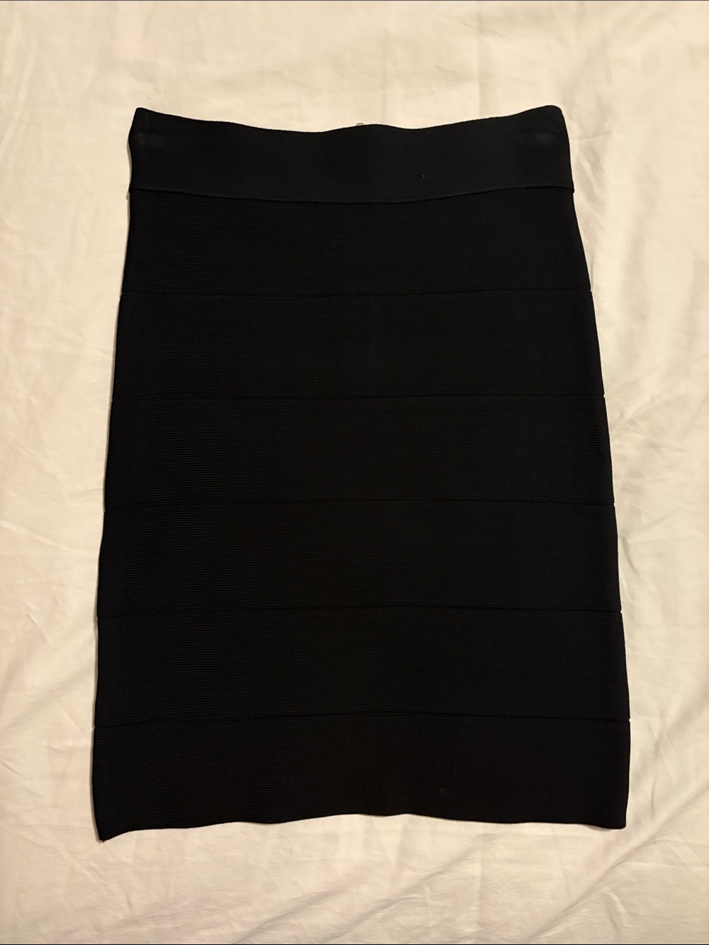 Bebe Women’s Black Bandage Ribbed Knit Short Skirt Back Zip